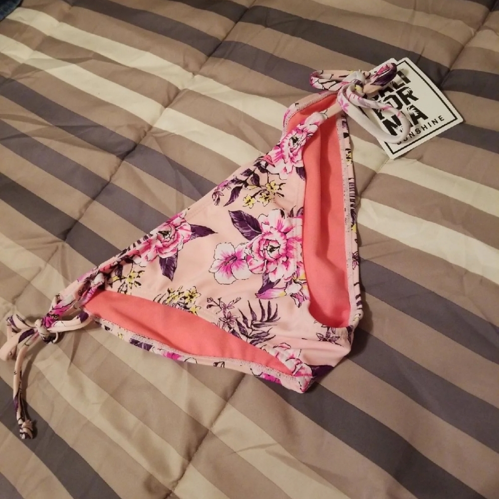 Floral bikini bottom
